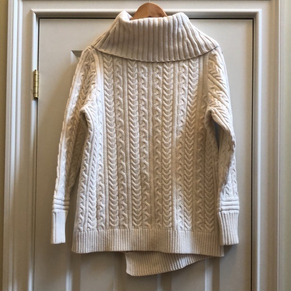 L. L. Bean Fisherman’s Mixed Stitch Cowlneck Sweater White L - Picture 9 of 11
